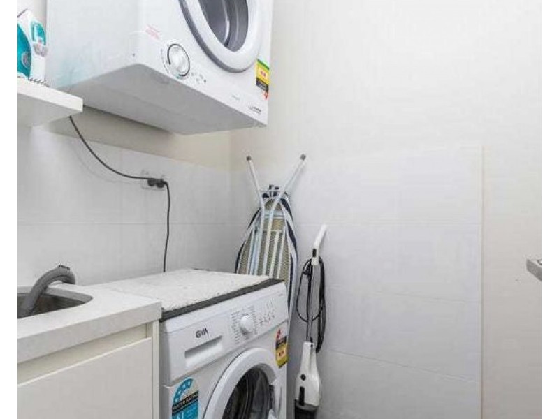 1102/5 Cameron Street, South Brisbane QLD 4101