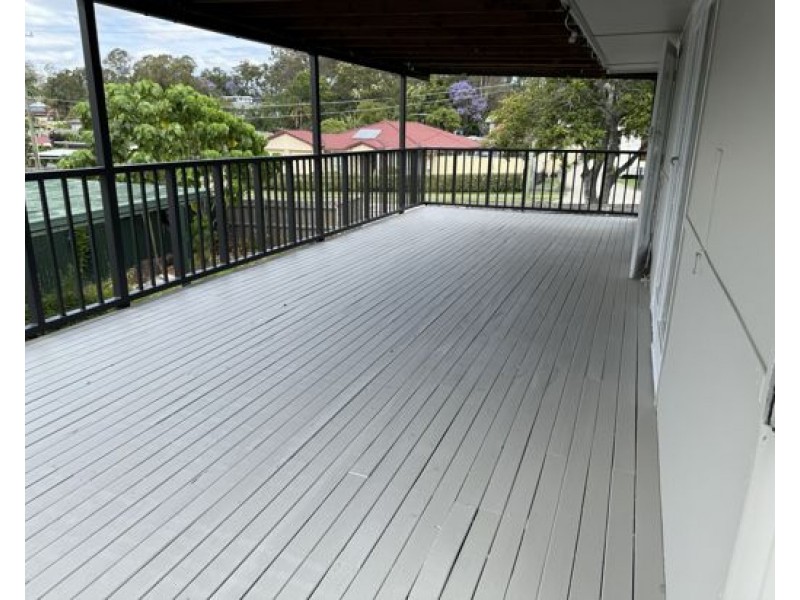 1 Skyline Drive, Kingston QLD 4114