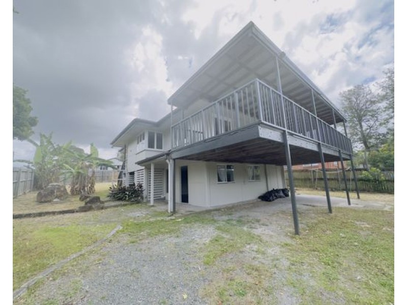 1 Skyline Drive, Kingston QLD 4114