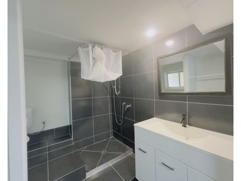 1 Skyline Drive, Kingston QLD 4114