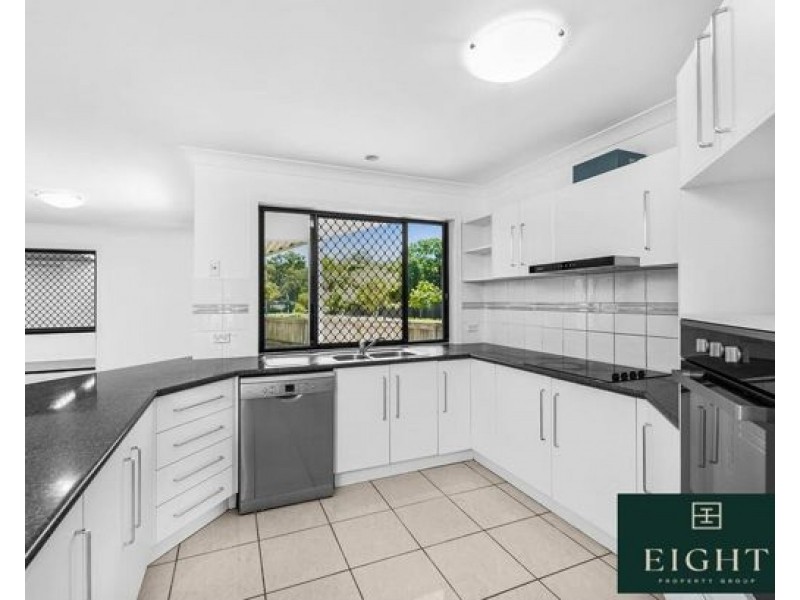 202 Lancaster Circuit, Stretton QLD 4116