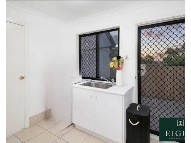 202 Lancaster Circuit, Stretton QLD 4116