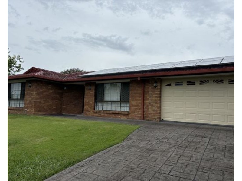 7 Clifton Cres, Durack QLD 4077