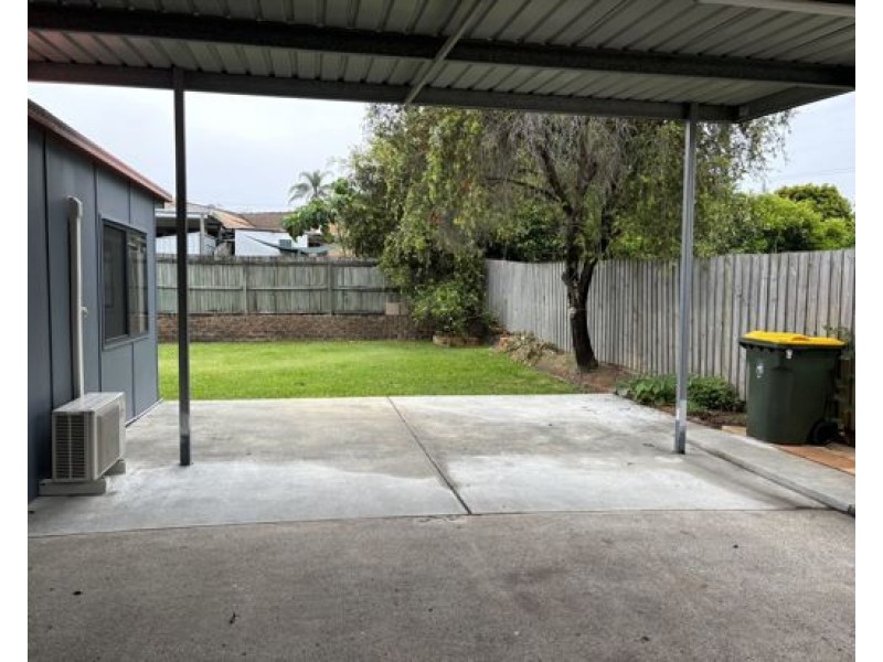 7 Clifton Cres, Durack QLD 4077