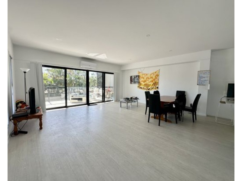 1/81 Minnie Street, Southport QLD 4215
