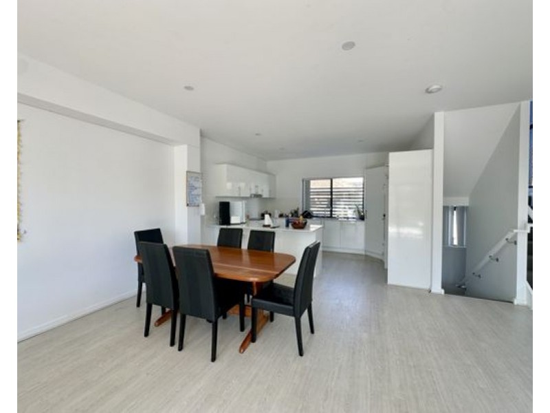 1/81 Minnie Street, Southport QLD 4215