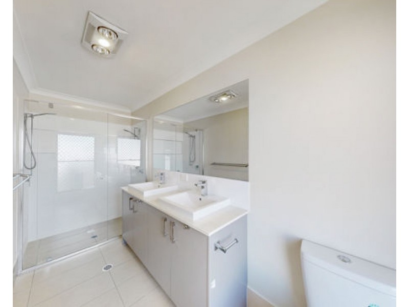 47 Parkland Dr, Springfield Lakes QLD 4300