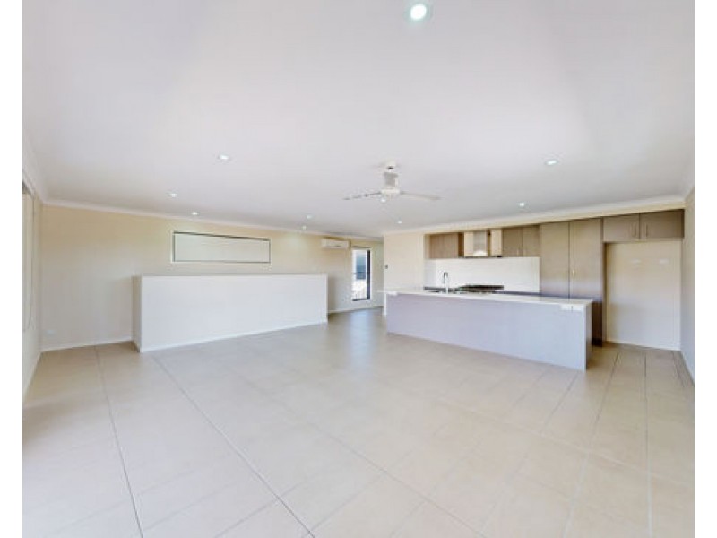 47 Parkland Dr, Springfield Lakes QLD 4300