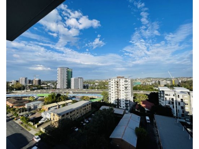 1007/21 Carl St, Woolloongabba QLD 4102