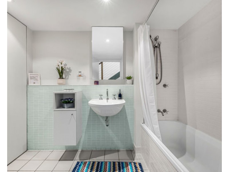 ID:21431395/50 Macquarie Street, Teneriffe QLD 4005