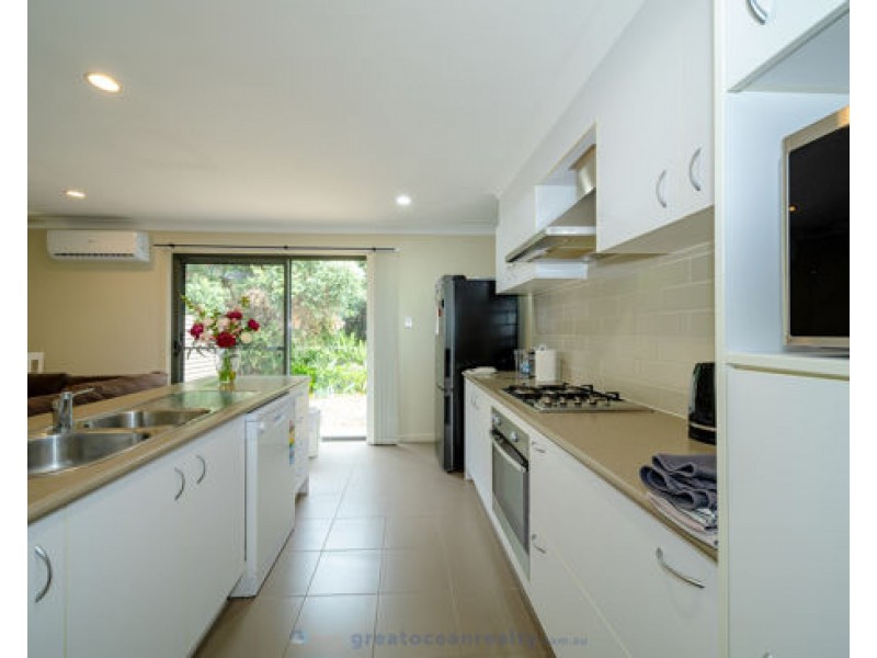 3/8 Seashell Avenue, Coomera QLD 4209