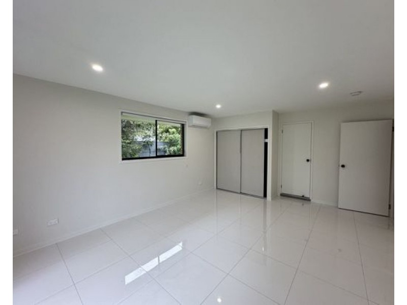 46 BOURTON ROAD, Merrimac QLD 4226