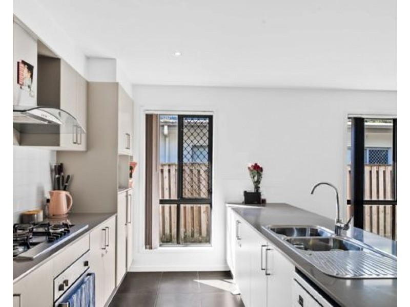 24 ANTONIO PLACE, Coomera QLD 4209
