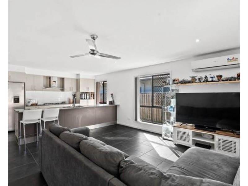 24 ANTONIO PLACE, Coomera QLD 4209