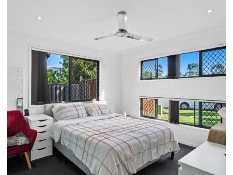 24 ANTONIO PLACE, Coomera QLD 4209