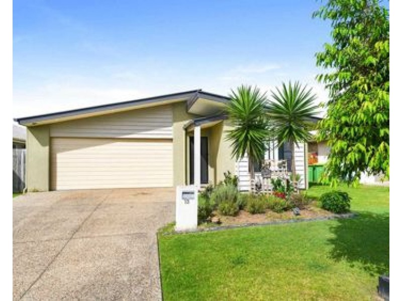 13 Hazel Street, Pimpama QLD 4209
