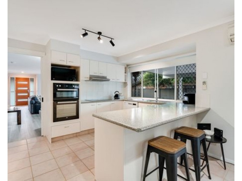 41 COOTHARABA DRIVE, Helensvale QLD 4212