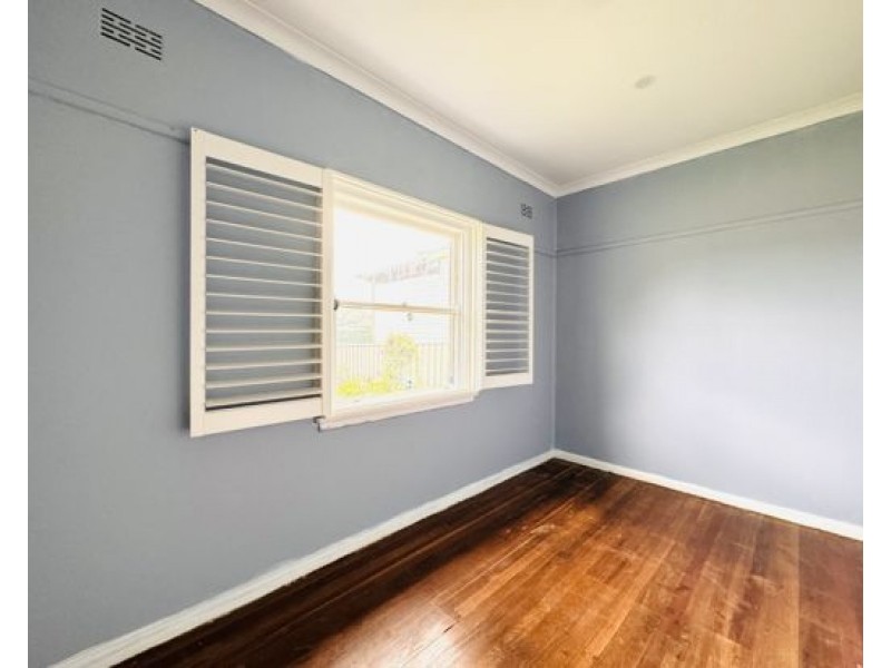 5 Dina Beth Ave, Blacktown NSW 2148