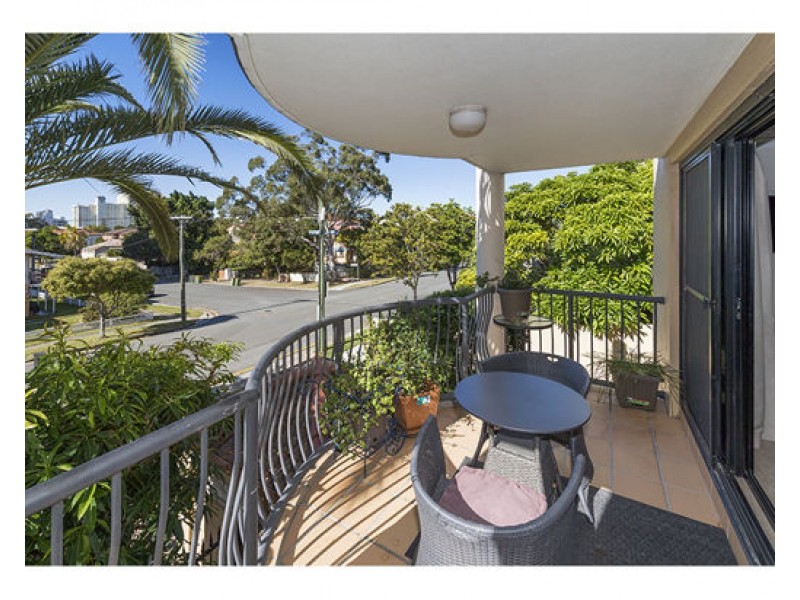 Unit 18, 16-26 Waverley Street, Southport QLD 4215