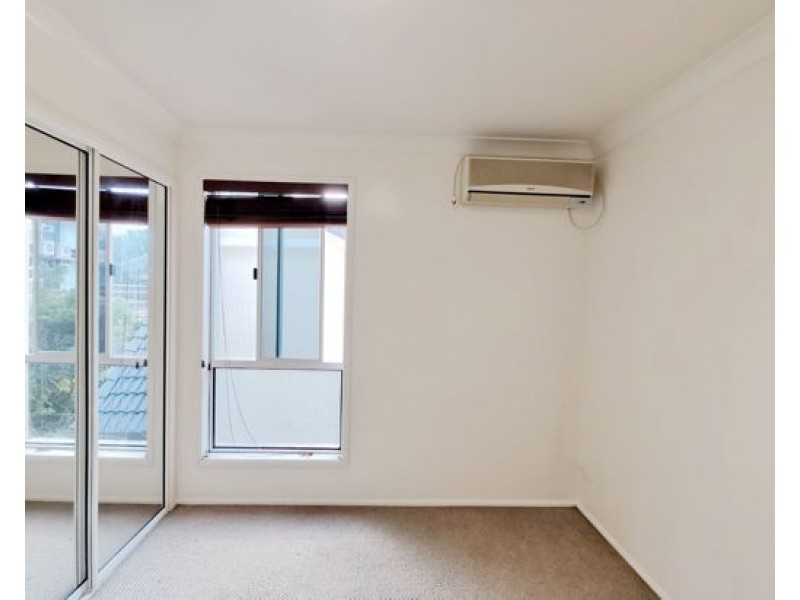 33/35 Killarney Avenue, Robina QLD 4226