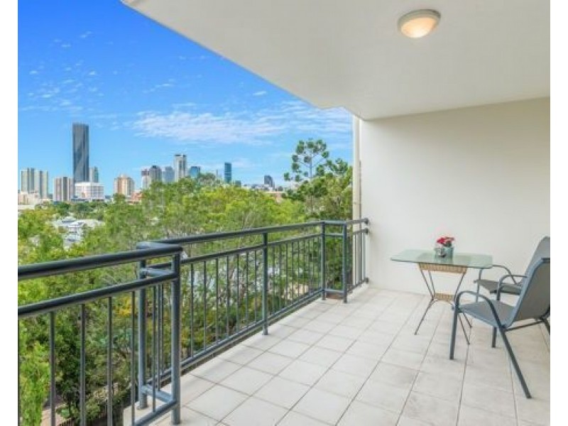 16/451 Gregory Terrace, Spring Hill QLD 4000