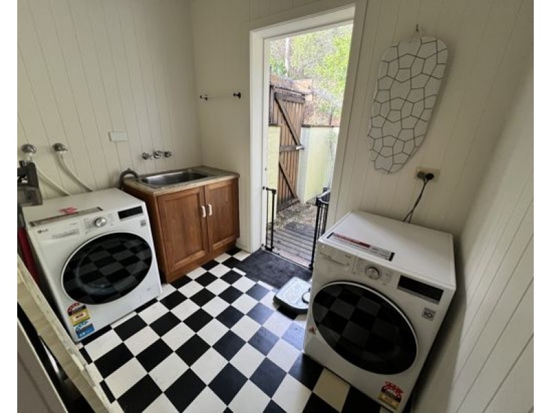 44 Ridgeway Street, The Gap QLD 4061