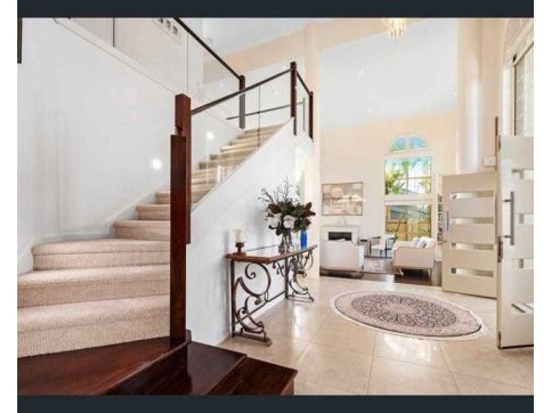 129 Pebble Beach Drive, Runaway Bay QLD 4216