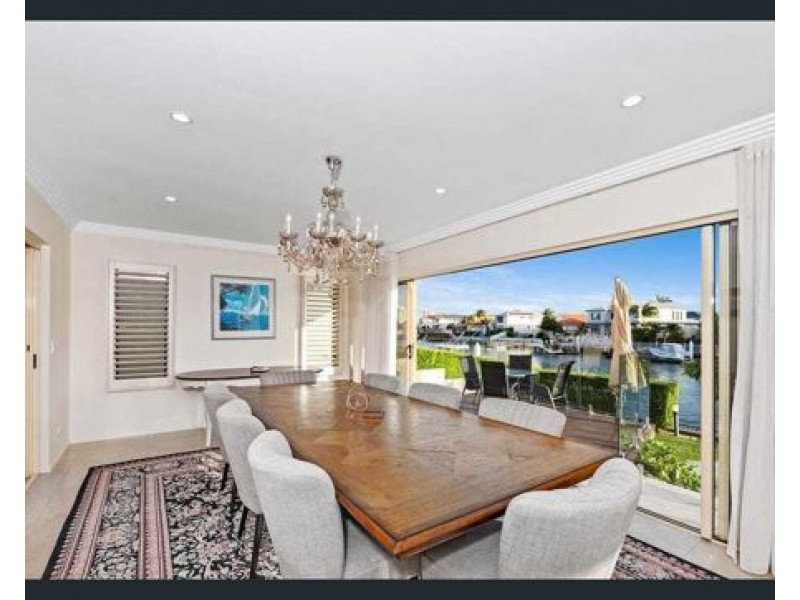 129 Pebble Beach Drive, Runaway Bay QLD 4216