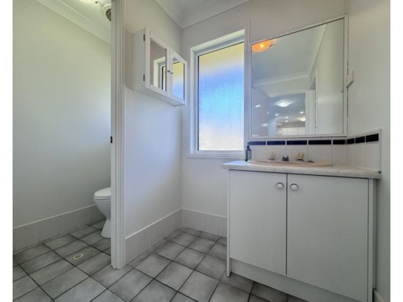 6 Dimmity Court, Marsden QLD 4132
