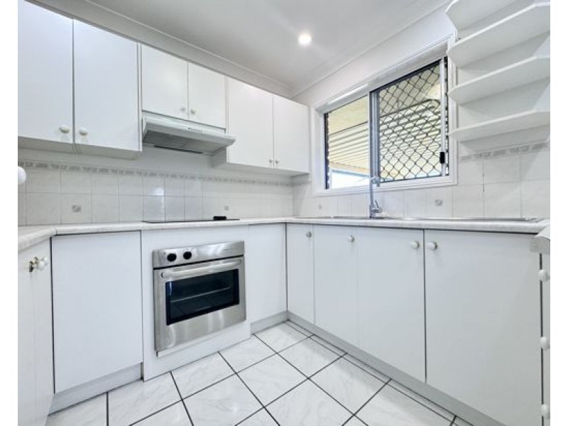 6 Dimmity Court, Marsden QLD 4132