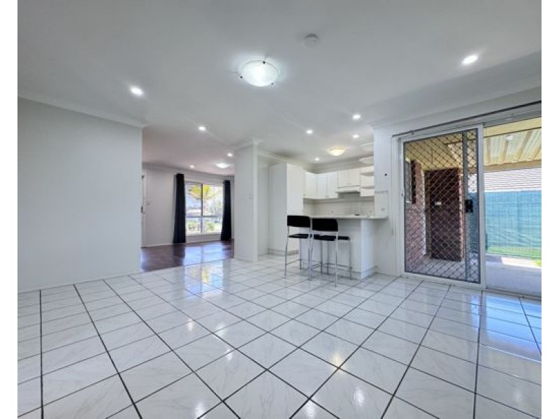 6 Dimmity Court, Marsden QLD 4132