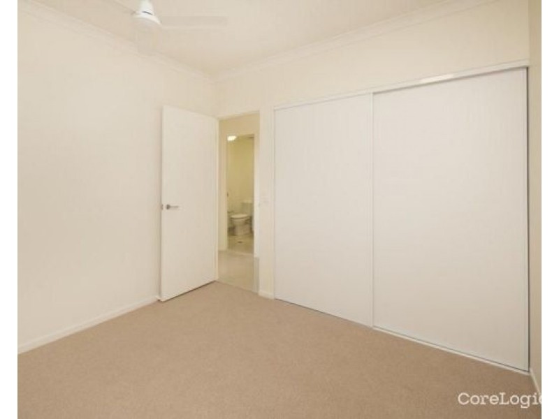 34/171 Scarborough Street, Southport QLD 4215