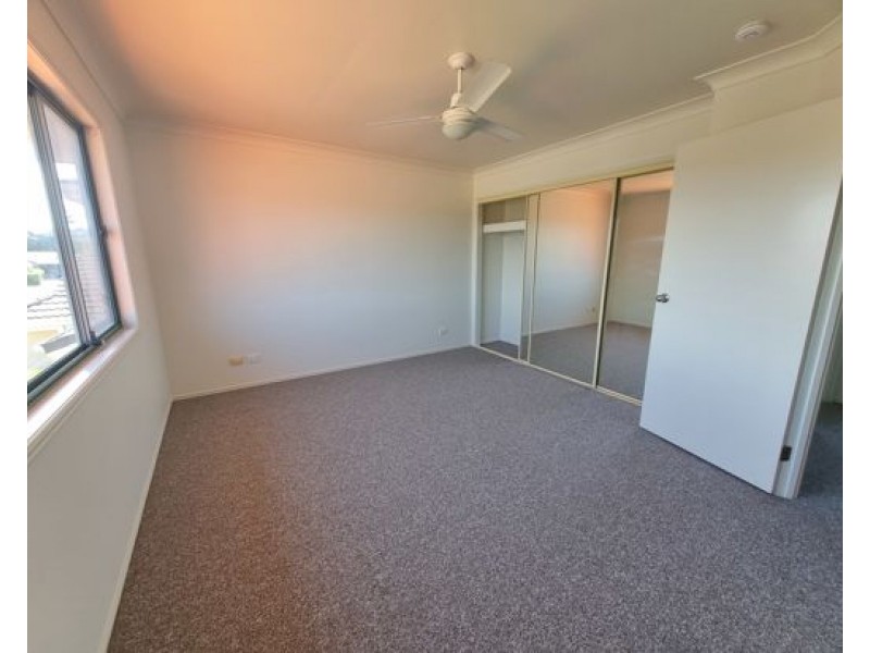 26/2 Anaheim drive, Helensvale QLD 4212