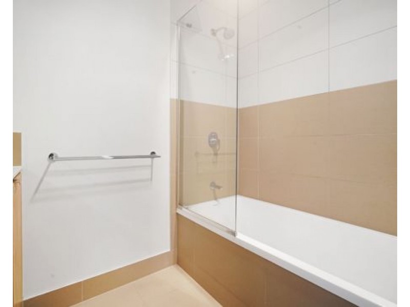 9/3031 The Boulevard, Carrara QLD 4211