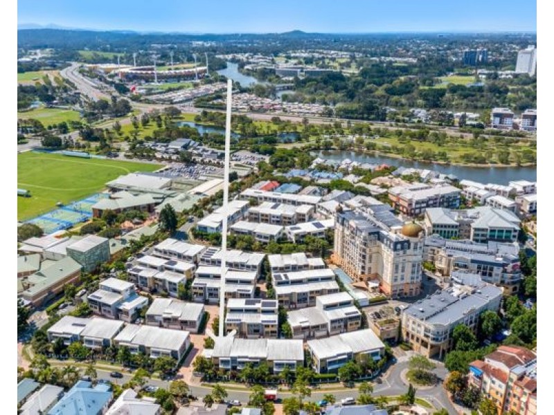 9/3031 The Boulevard, Carrara QLD 4211