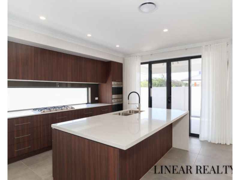 2 Shell Street, Nerang QLD 4211