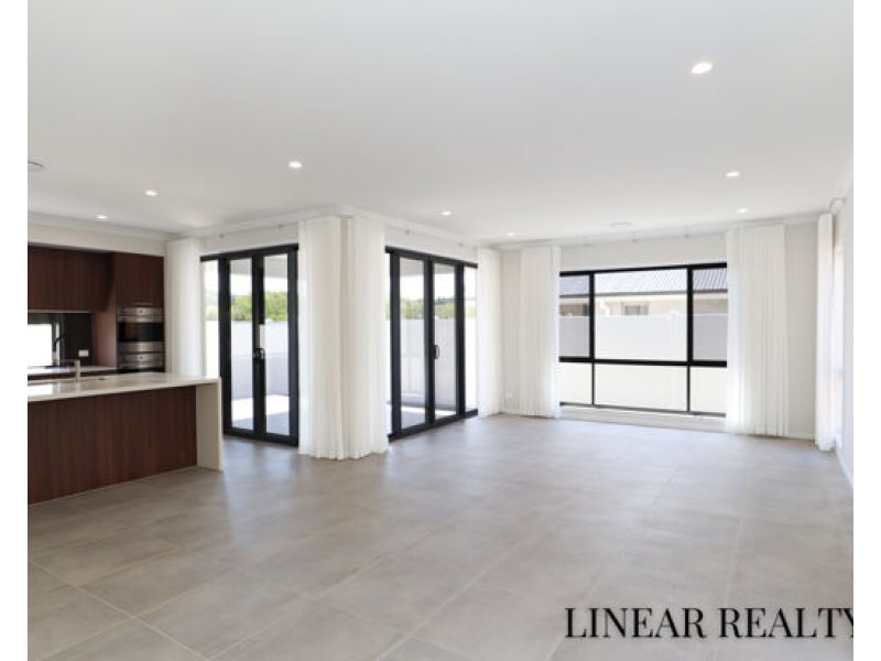 2 Shell Street, Nerang QLD 4211