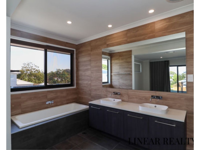 2 Shell Street, Nerang QLD 4211