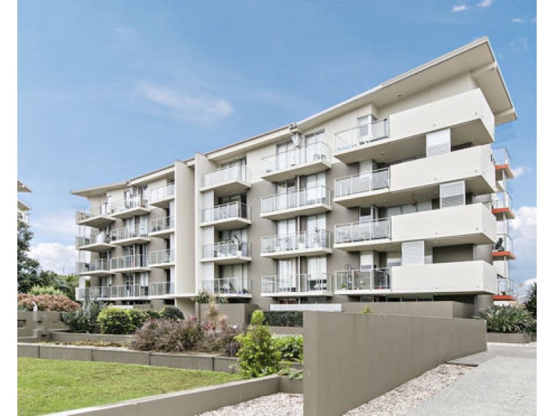 4305/12-14 Executive Dr,, Burleigh Waters QLD 4220