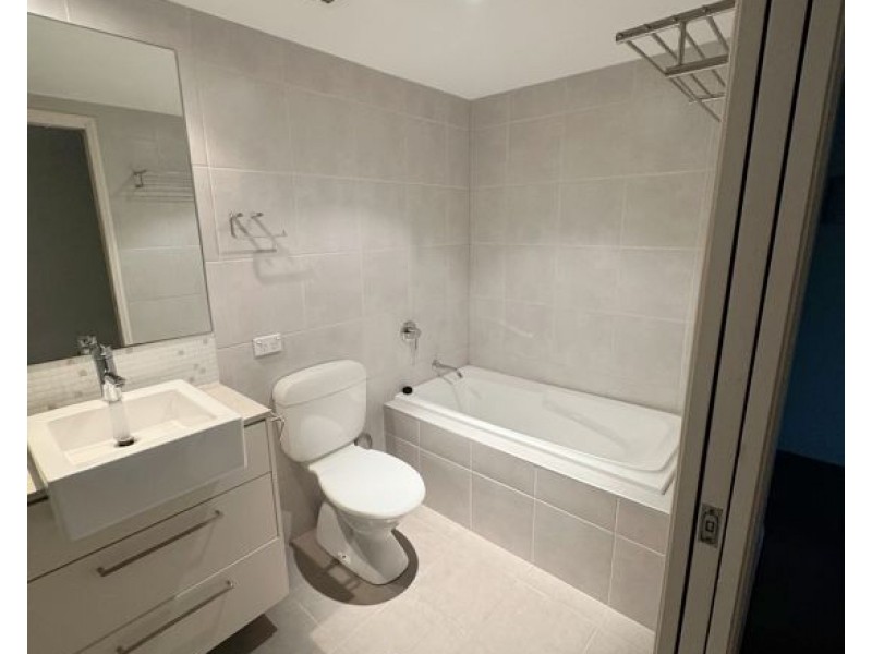 4305/12-14 Executive Dr,, Burleigh Waters QLD 4220