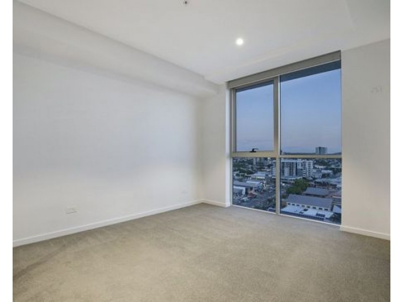 802/95 Linton Street, Kangaroo Point QLD 4169