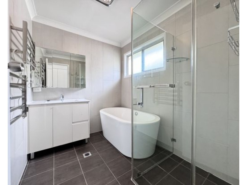 64 High Street, Blackstone QLD 4304