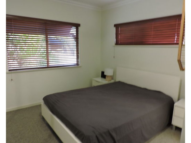 11 22-26 Clifton Road, Clifton Beach QLD 4879