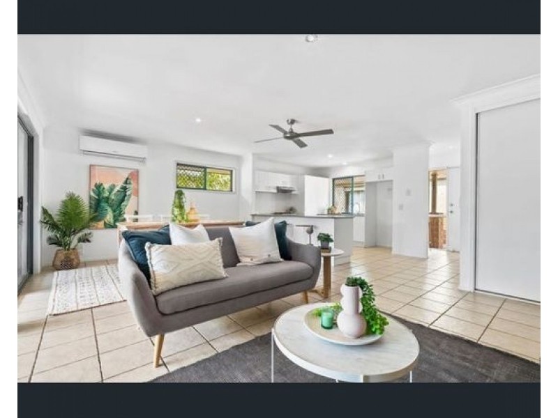 4 Jamieson Drive, Parkwood QLD 4214