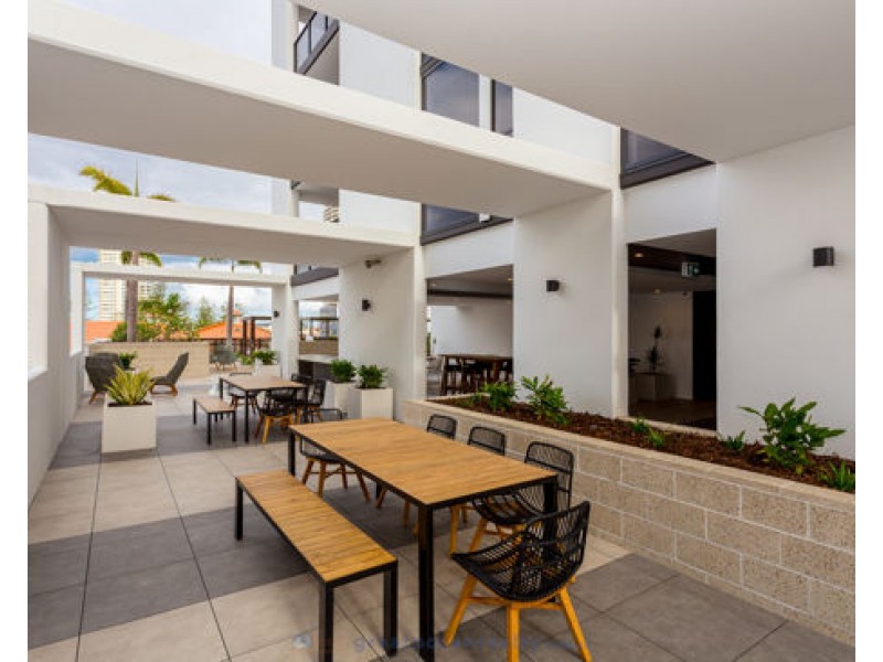 19/31 Queensland Avenue, Broadbeach QLD 4218