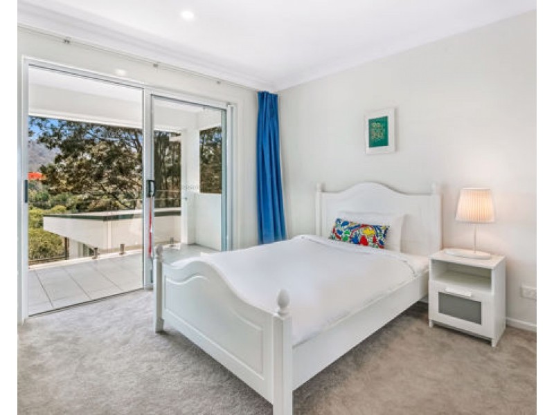 4 Earle Court, Tallai QLD 4213