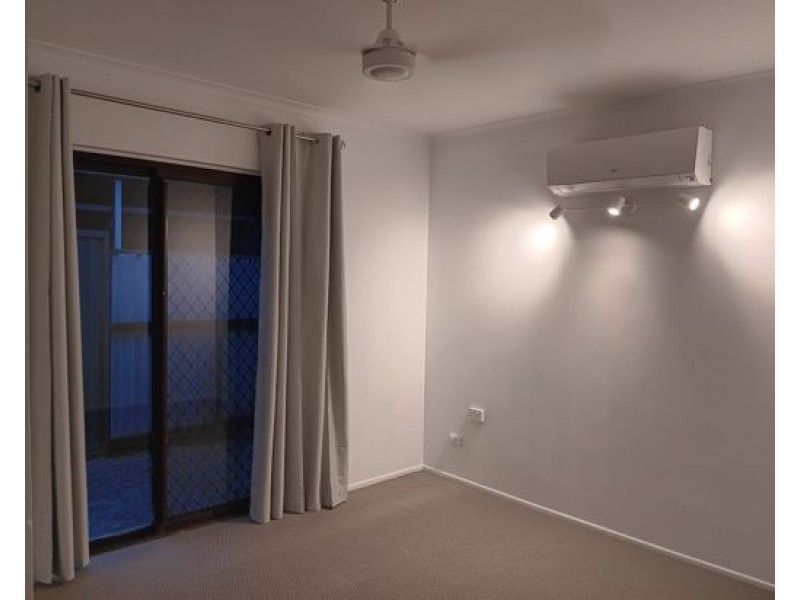 15 Cantal Close, Smithfield QLD 4878