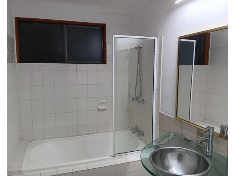 15 Cantal Close, Smithfield QLD 4878