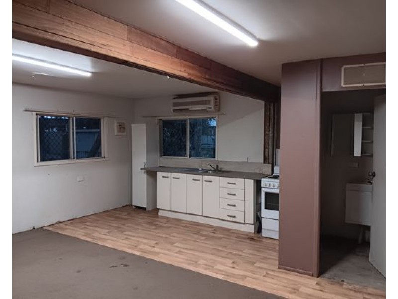 15 Cantal Close, Smithfield QLD 4878