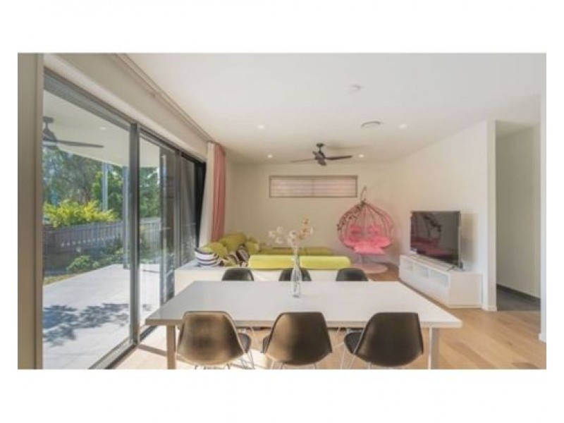 1/21-23 Worden St, Morningside QLD 4170